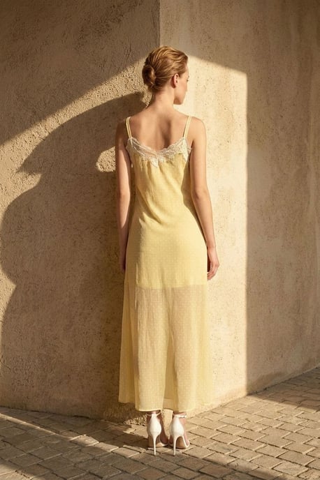 Damen Polka Dot Chiffon Maxikleid - Image 4