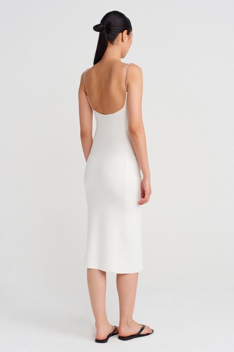 Ärmelloses Bodycon-Midi-Kleid mit Ausschnitt-Detail - Image 2