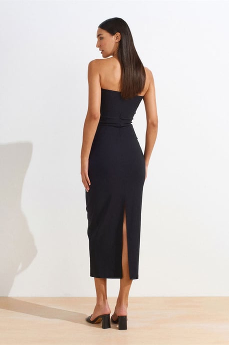 Hüftbetontes Midi-Kleid ohne Träger mit Schlitz - Image 2