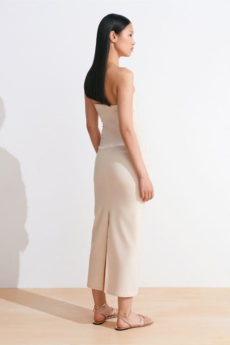 Trägerloses Bodycon-Midi-Kleid mit Schlitz - Image 2