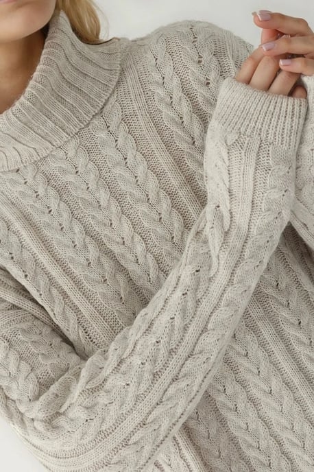 Strickkleid mit Kabelmuster - Image 3