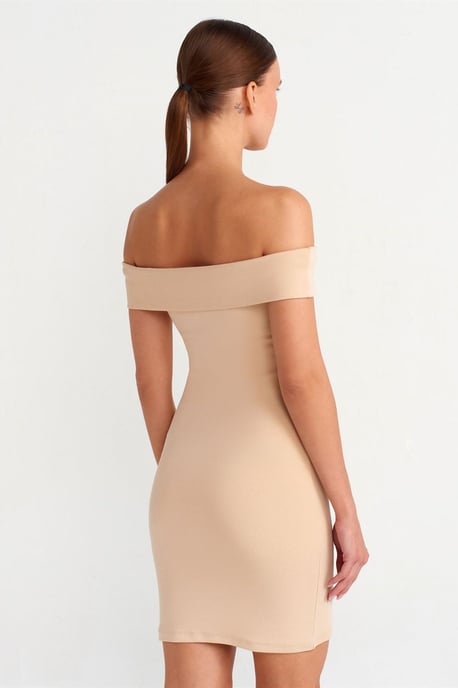 Körperbetontes Mini-Kleid mit schulterfreiem Ausschnitt - Image 2
