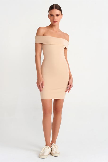 Körperbetontes Mini-Kleid mit schulterfreiem Ausschnitt - Image 3