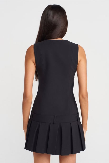 Tailliertes Mini-Kleid mit Gürtel - Image 2