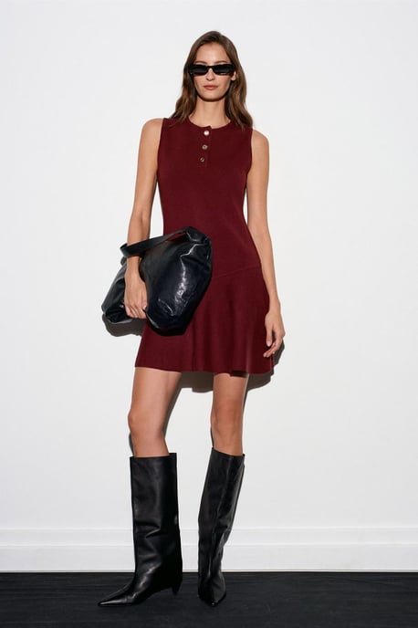 Ärmelloses nahtloses Strick-Skater-Mini-Kleid - Image 1