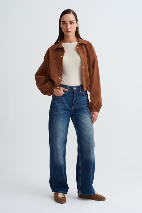 Übergroße Cropped Fausleder Bomberjacke - Image 4