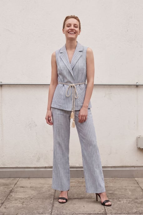 Gestreiftes ärmelloses Westen- und weite Hose-Set - Image 3