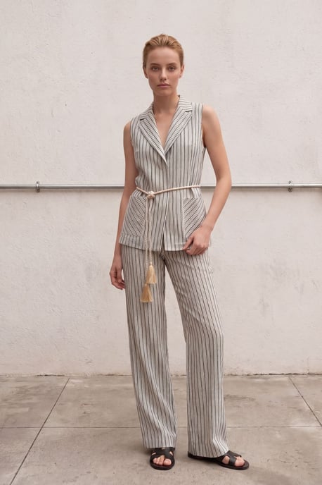 Gestreiftes, ärmelloses Weste und weit geschnittene Hose Set - Image 5