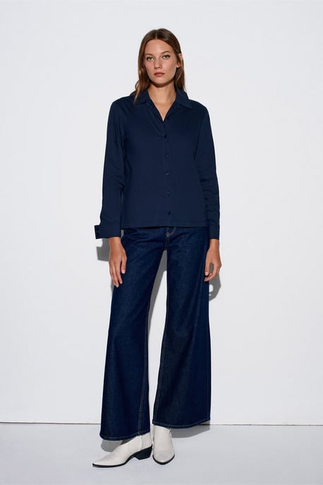 Damen Shirt mit ausgeschnittenem Muster aus festem Stoff - Image 5