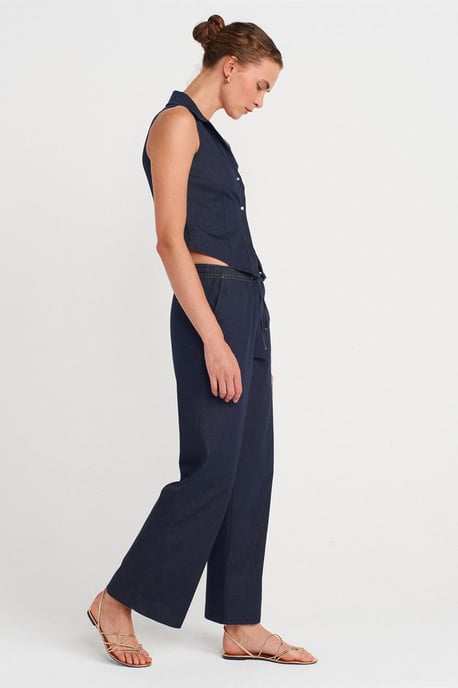 Körpernahes ärmelloses Crop-Shirt - Image 4