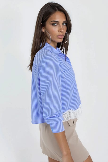 Gestreifte Crop-Button-Up-Bluse mit Klassischem Kragen - Image 2