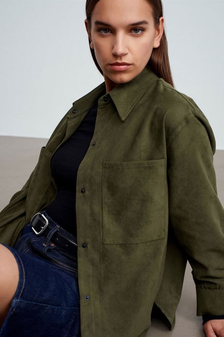Damen Faux-Suede Relaxed Shirt - Image 5