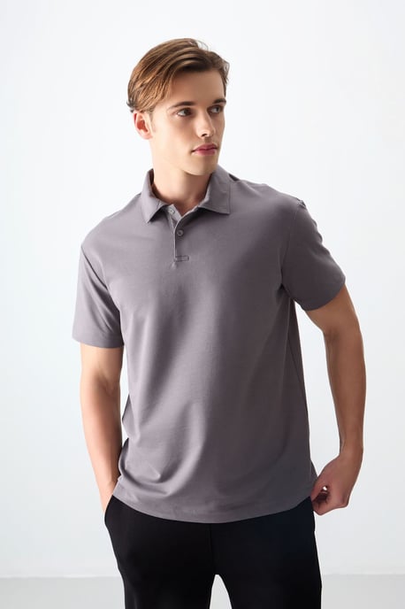 Oversized Polo-Kragen T-Shirt - Image 1