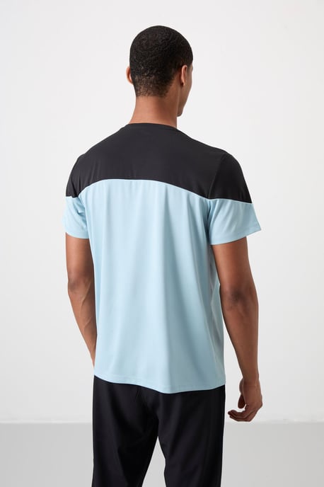 Herren T-Shirt mit Farbblockierung und Rundhalsausschnitt - Image 6
