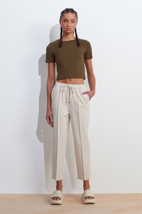 Damen Slim-Fit Crop T-Shirt mit Rundhalsausschnitt - Image 5