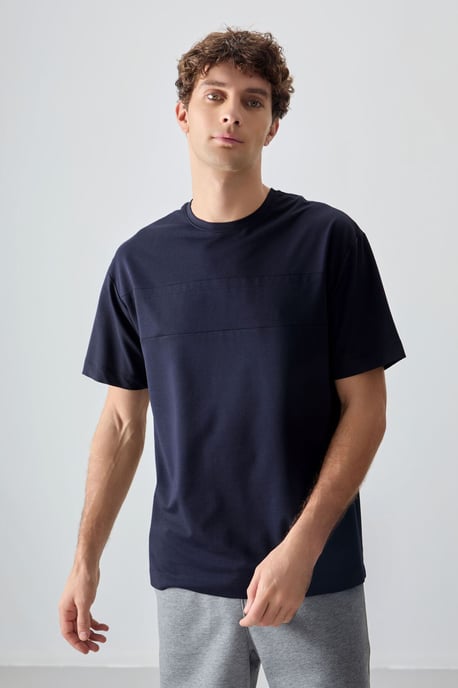 Übergroßes Rundhals-T-Shirt - Image 4