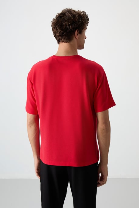 Übergrößen-Jersey-T-Shirt mit Tasche - Image 6