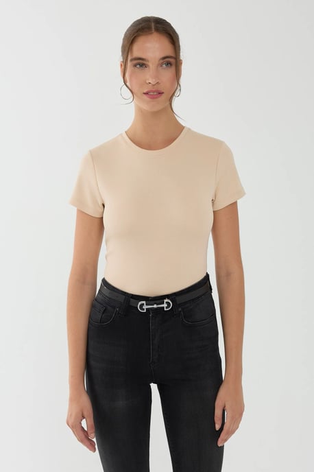 Basic T-Shirt - Image 2