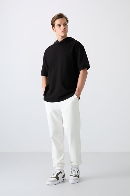 Übergroßes Kapuzen-T-Shirt mit kurzen Ärmeln - Image 2