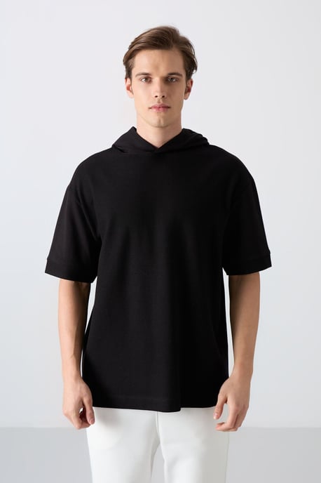 Übergroßes Kapuzen-T-Shirt mit kurzen Ärmeln - Image 4