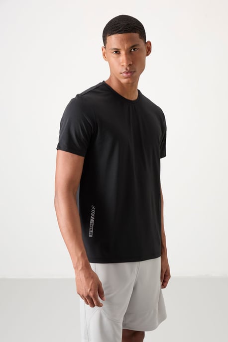 Herren T-Shirt mit normalem Schnitt und Rundhalsausschnitt - Image 4