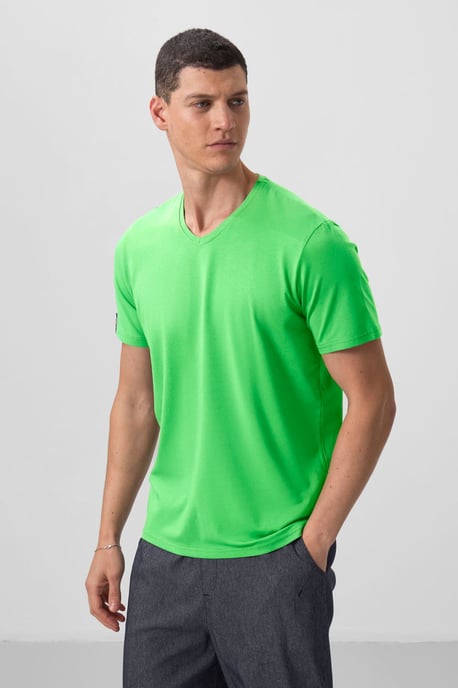 Herren V-Ausschnitt Kurzarm T-Shirt - Image 4
