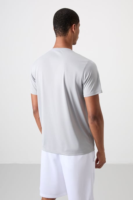Herren T-Shirt mit Rundhalsausschnitt und Druck - Image 5