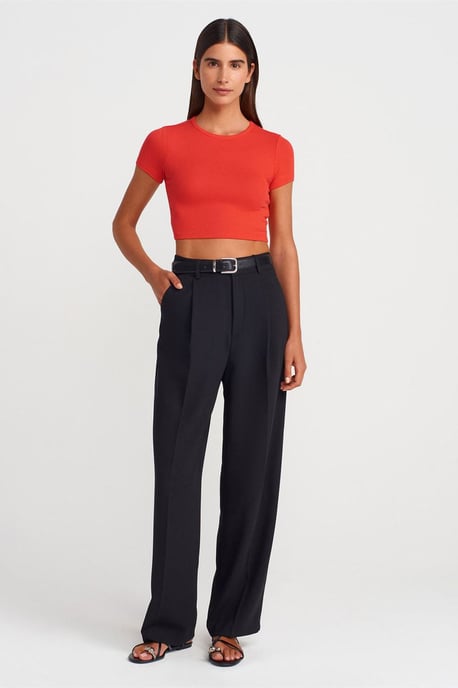 Damen Crop Slim-Fit Rundhals-T-Shirt - Image 3