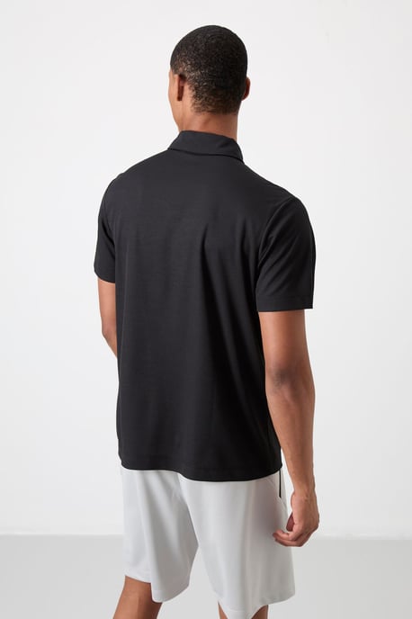 Herren Polo-Shirt mit Farbblockierung - Image 6