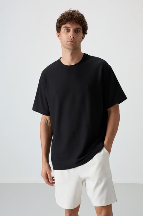 Übergroßes Rundhals-T-Shirt - Image 2