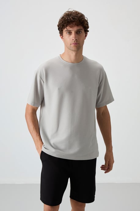 Übergroßes Rundhals-T-Shirt - Image 2