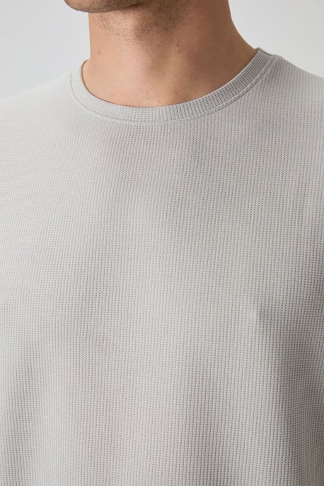 Übergroßes Rundhals-T-Shirt - Image 4