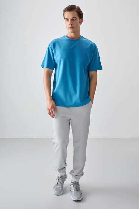 Übergroßes Rundhals-T-Shirt - Image 2