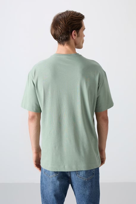 Übergrößtes T-Shirt mit bedrucktem Logo und Rundhalsausschnitt - Image 5