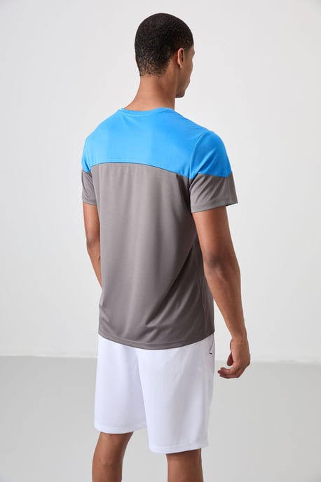 Herren T-Shirt mit Farbblockierung und Rundhalsausschnitt - Image 5