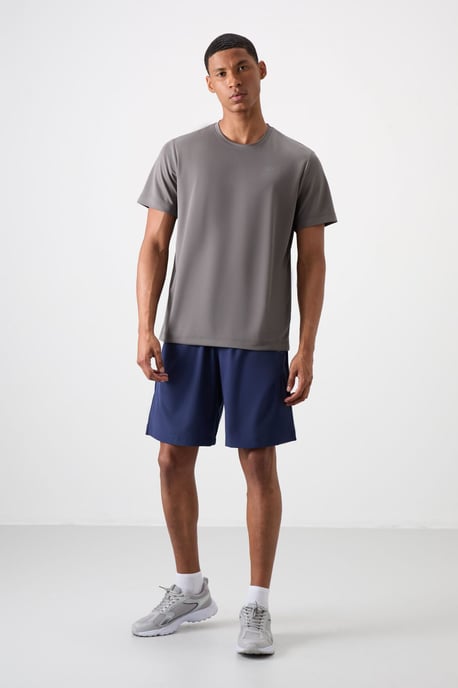 Herren T-Shirt mit Logo-Druck und Rundhalsausschnitt - Image 2