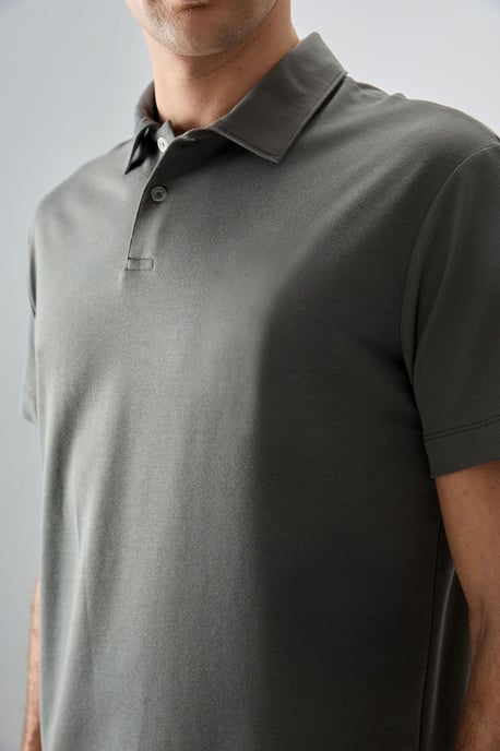 Oversized Polo-Kragen T-Shirt - Image 3