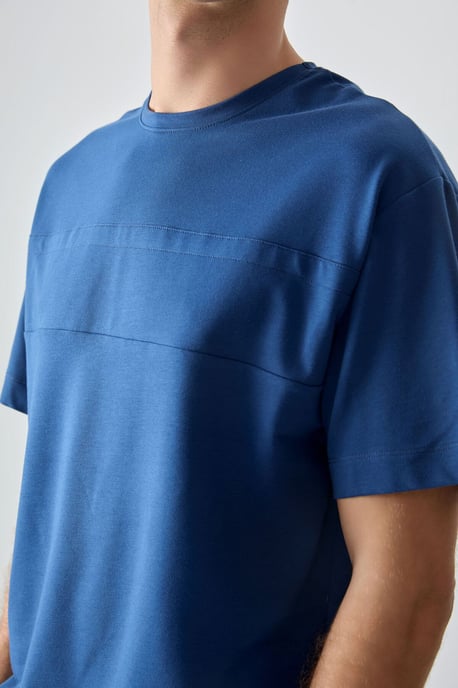 Übergroßes Rundhals-T-Shirt - Image 2
