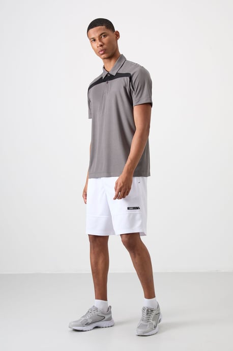 Herren Polo-Shirt mit Farbblockierung - Image 2