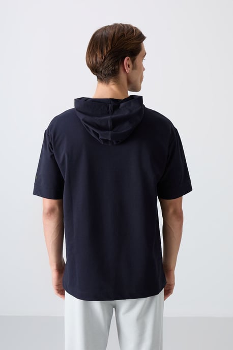 Übergröße Kapuzen T-Shirt mit kurzen Ärmeln - Image 5