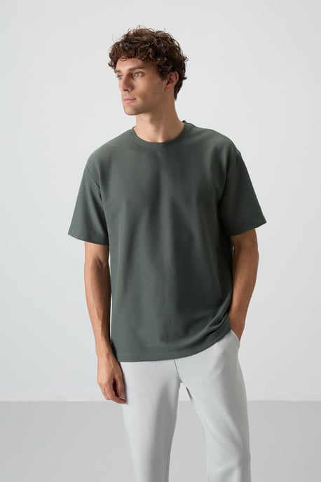 Übergroßes Rundhals-T-Shirt - Image 5