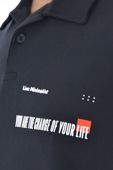 Herren Baumwoll-Polo-T-Shirt mit Textdruck - Image 3