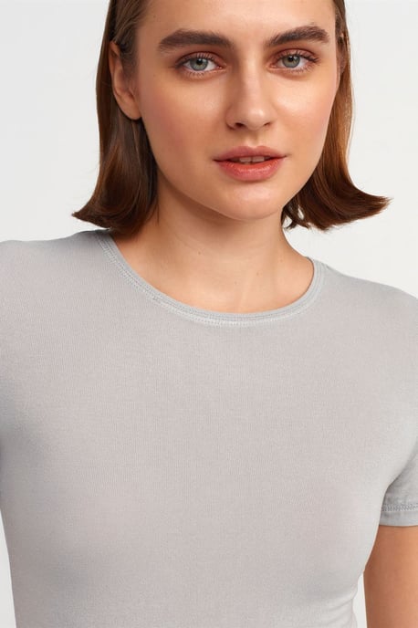 Damen Slim Fit Rundhals T-Shirt - Image 4
