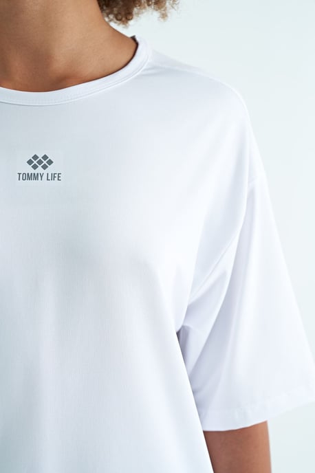 Übergroßes Rundhals-T-Shirt - Image 3