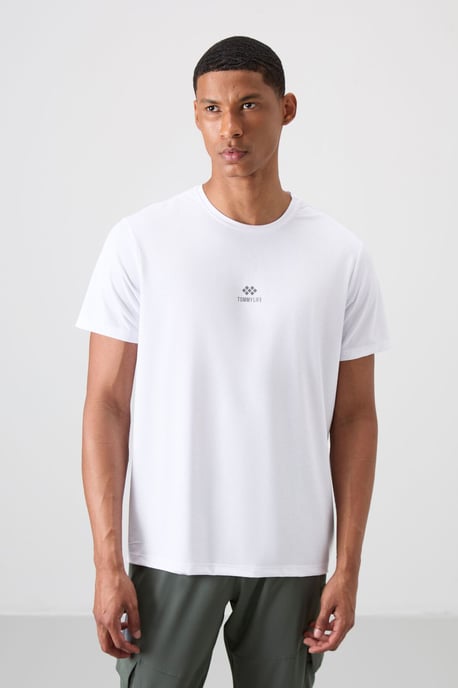 Herren T-Shirt mit Logo-Patch und kurzen Ärmeln - Image 1