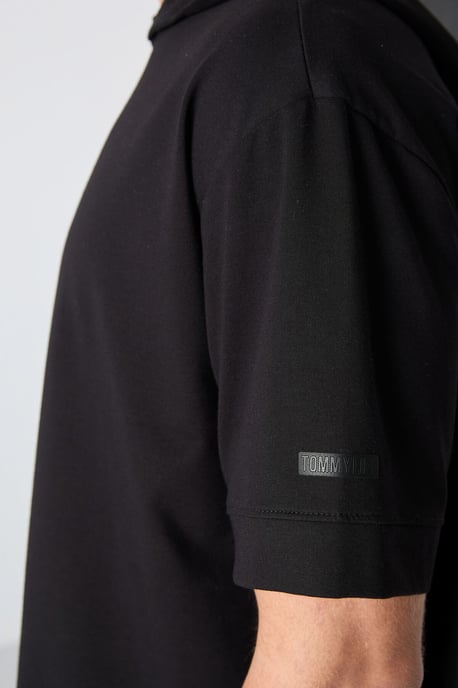 Übergroßes Kurzarm-T-Shirt mit Kapuze - Image 3