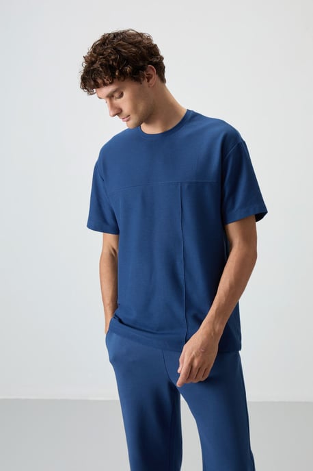 Übergrößen-Jersey-T-Shirt mit Tasche - Image 2