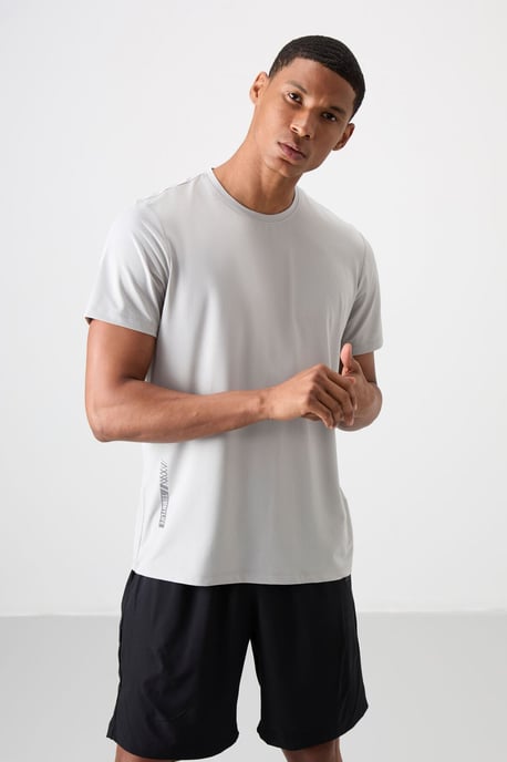 Herren T-Shirt in Regular Fit mit Rundhalsausschnitt - Image 1