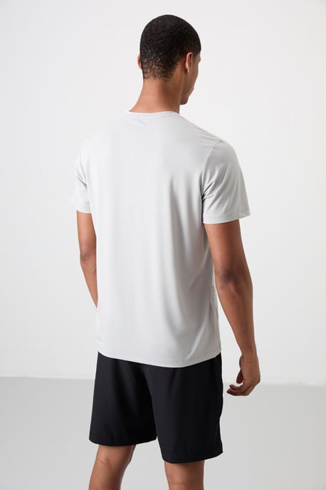 Herren T-Shirt in Regular Fit mit Rundhalsausschnitt - Image 6