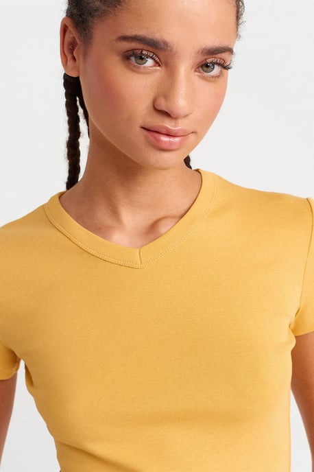 Slim Fit Baumwoll V-Neck T-Shirt - Image 3